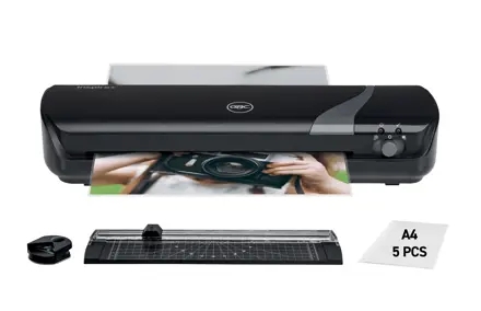 GBC Inspire+ A4 Set de Plastificadora + Recortadora de Esquinas + Cizalla + Paquete de 5 Bolsas de Plastificacion A4 - Hasta Tamaño A4 - Velocidad 250mm/min - Calentamiento en 4 Minutos - Ajuste Adicional Frio - Grueso Bolsa 75 y 125mic - Color Negro GBC Inspire+ A4 Set de Plastificadora + Recortadora de Esquinas + Cizalla + Paquete de 5 Bolsas de Plastificacion A4 - Hasta Tamaño A4 - Velocidad 250mm/min - Calentamiento en 4 Minutos - Ajuste Adicional Frio - Grueso Bolsa 75 y 125mic - Color Negro